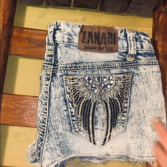 Shorts - Picture 2 of 2